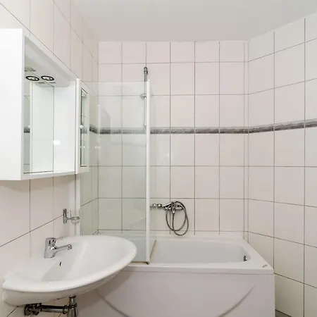 Nocleg ze śniadaniem Burum B&b-apartment With Beautiful View *