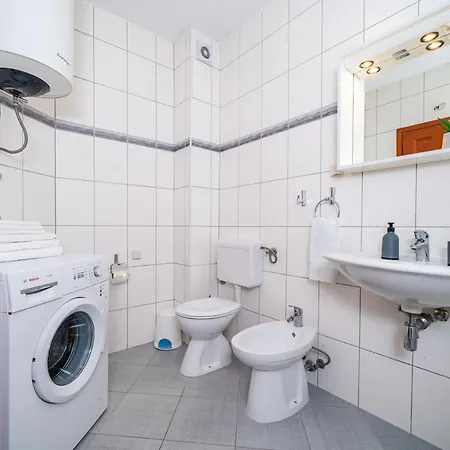 Burum B&b-apartment With Beautiful View Bed & Breakfast