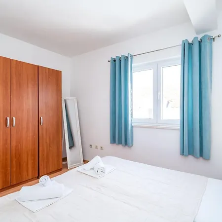 Burum B&b-apartment With Beautiful View Nocleg ze śniadaniem
