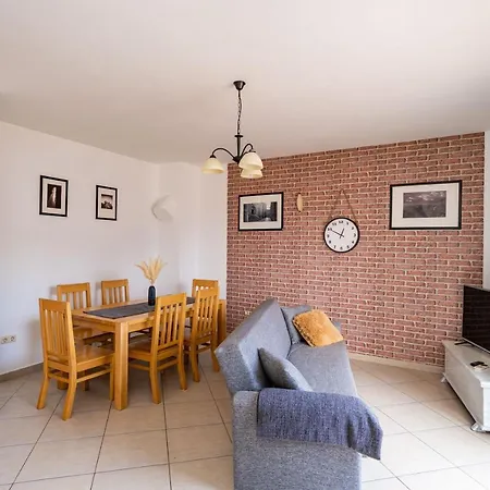 Burum B&b-apartment With Beautiful View Nocleg ze śniadaniem *